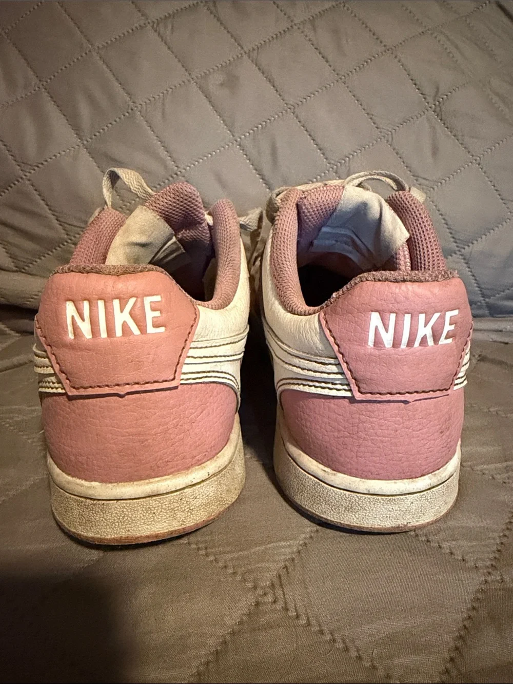 Nike youth low